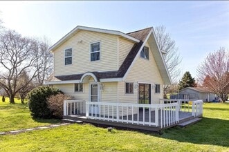 Building Photo - W6041 Bubbling Springs Dr