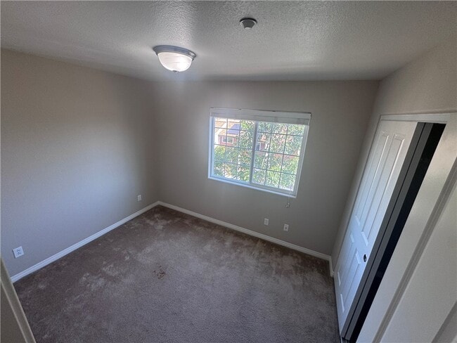 Building Photo - 5092 Guava Ave