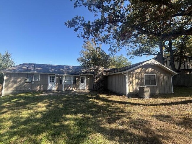 Building Photo - 1216 Green Mountain Dr