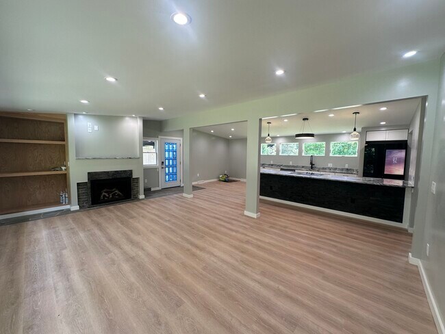 Building Photo - 4846 Ledge Ln