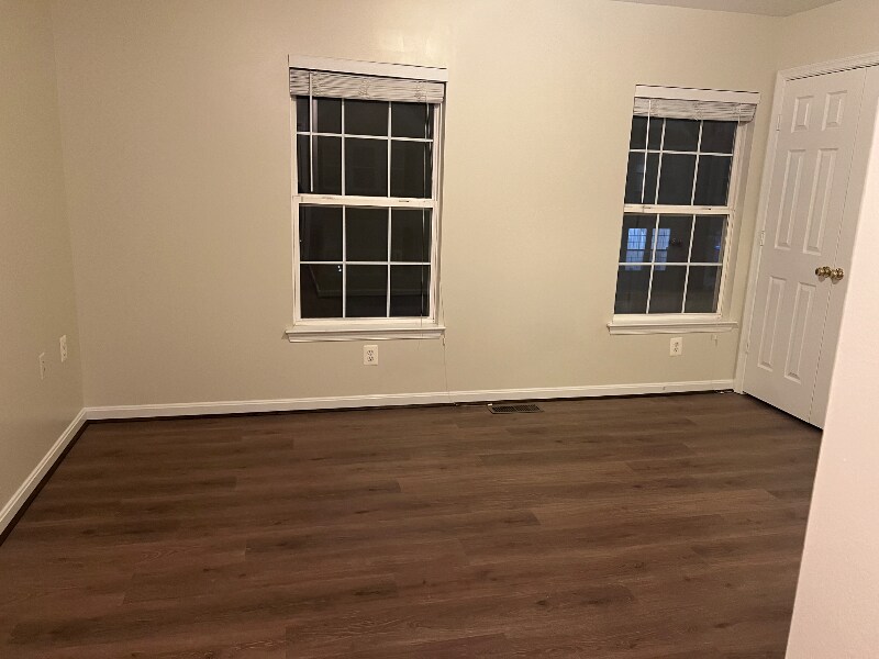 Building Photo - 22954 Fontwell Square