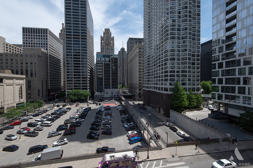 Building Photo - 440 N Wabash Ave