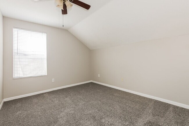 Building Photo - 11116 Newbridge Dr