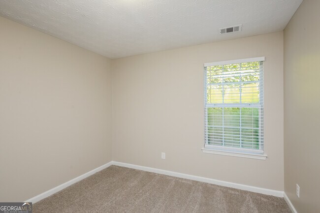 Building Photo - 444 Townsend Bend