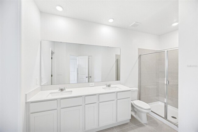 Building Photo - 3007 Maloof Dr