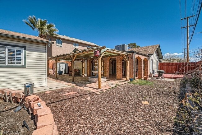 Building Photo - 536 Avenue L