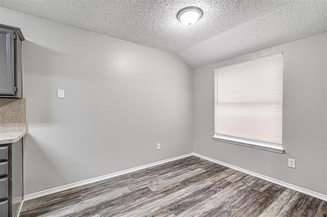 Building Photo - 636 Green Mountain Rd