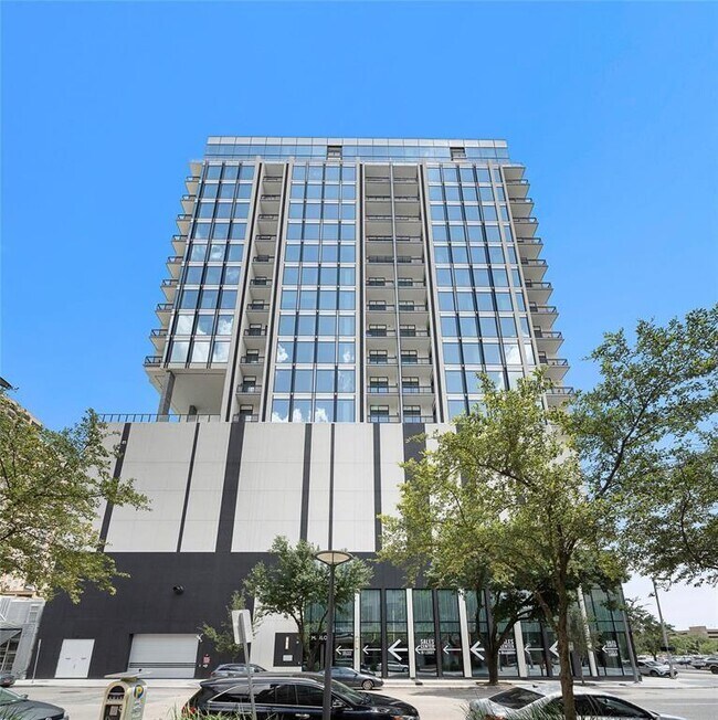Building Photo - 1211 Caroline St