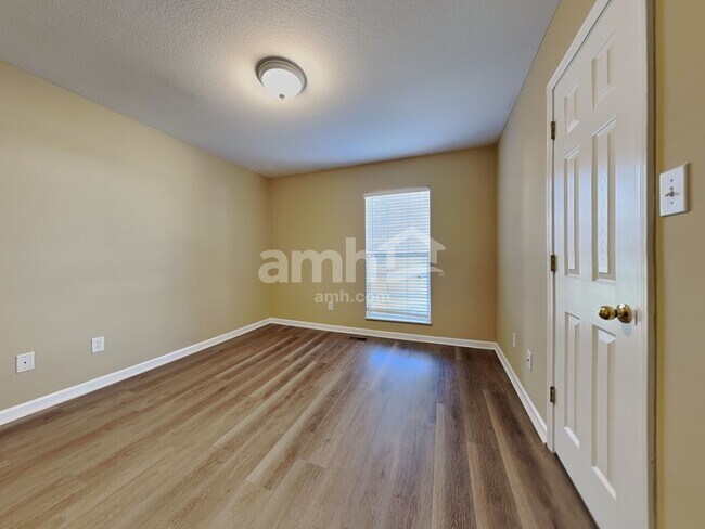 Building Photo - 5404 Silver Grove Ln