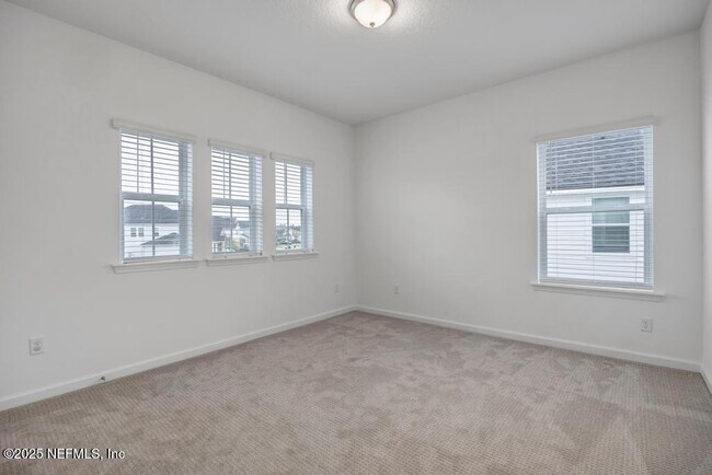 Building Photo - 442 Stargaze Ln