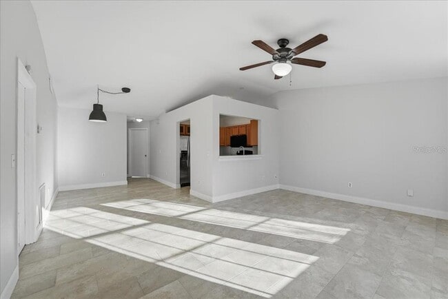 Building Photo - 1037 Chambord Ct