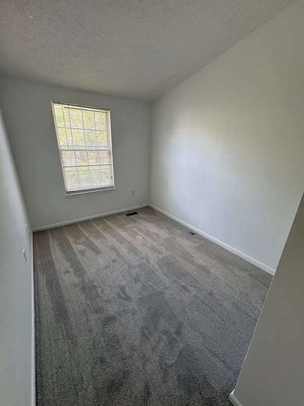 Building Photo - 9730 Red Clover Ct