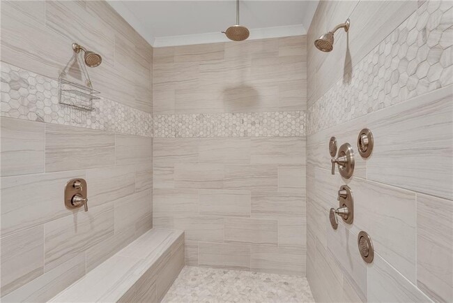 Building Photo - 345 Glen Iris Dr NE