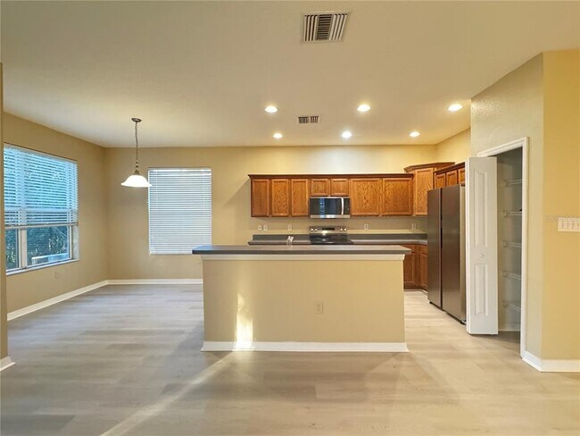 Building Photo - 8210 Whistling Pine Way