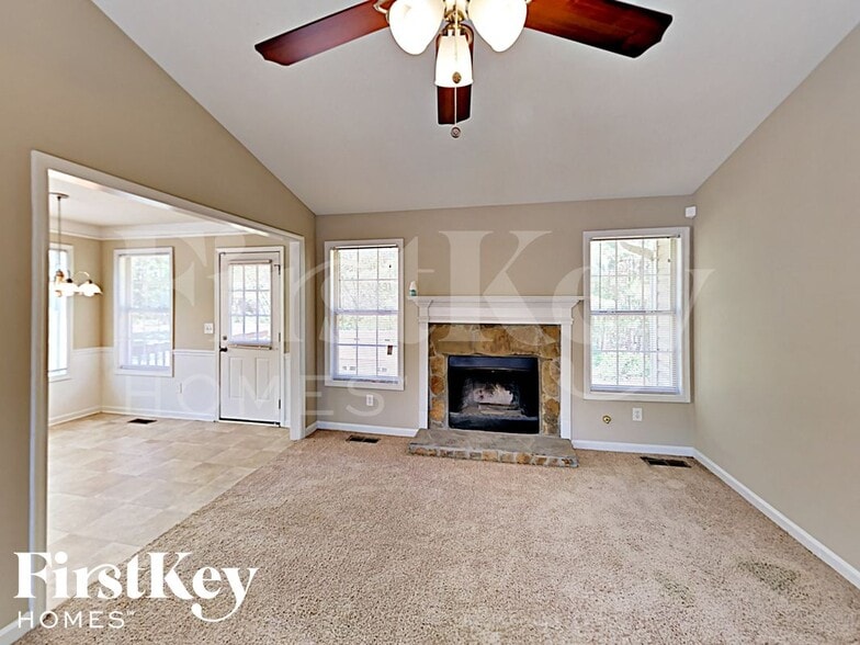 Building Photo - 376 Tuscany Trce