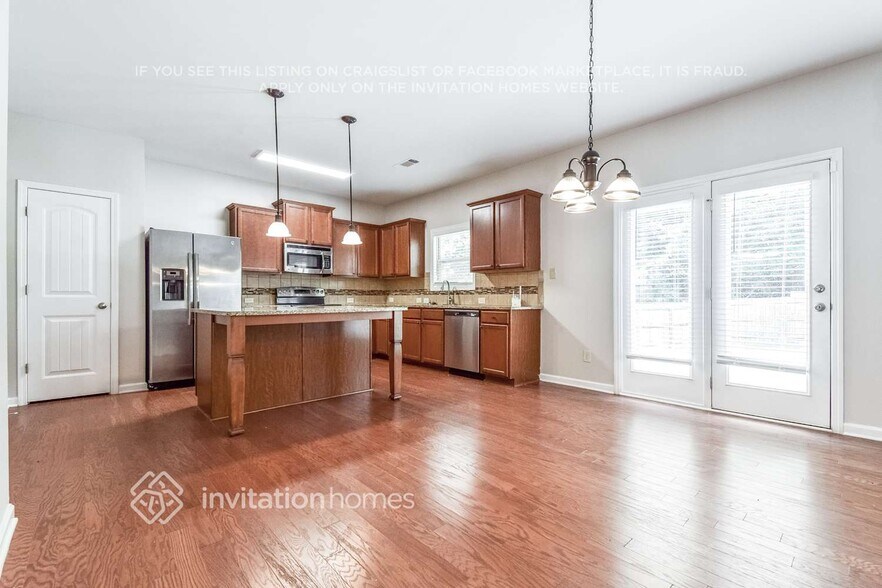 Building Photo - 1362 Thomas Daniel Way