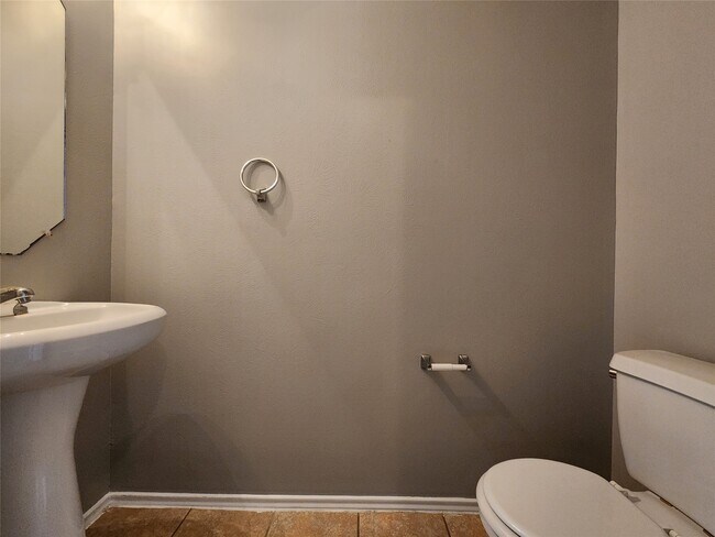 Building Photo - 22034 Guston Hall Ln