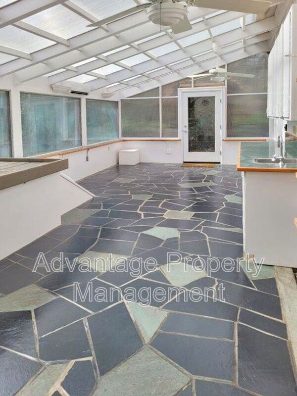 Building Photo - 22876 Alsea Hwy