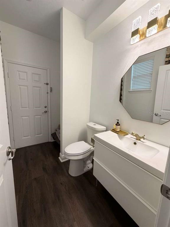 Building Photo - 11737 Verrazano Dr