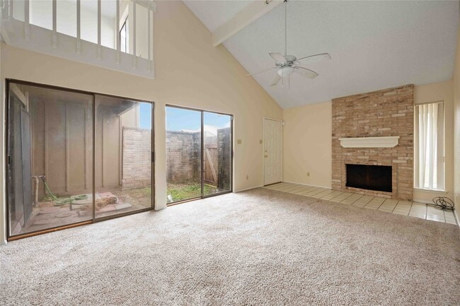 Building Photo - 12033 Bob White Dr