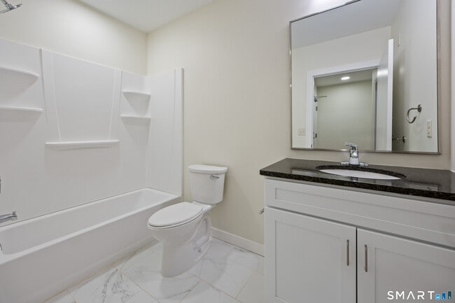 Building Photo - 1355 Main St