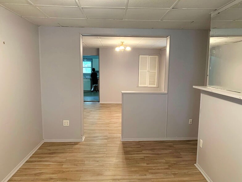 Building Photo - 5435 Kincaid St