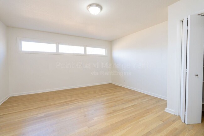 Building Photo - 6002 E 8th St N