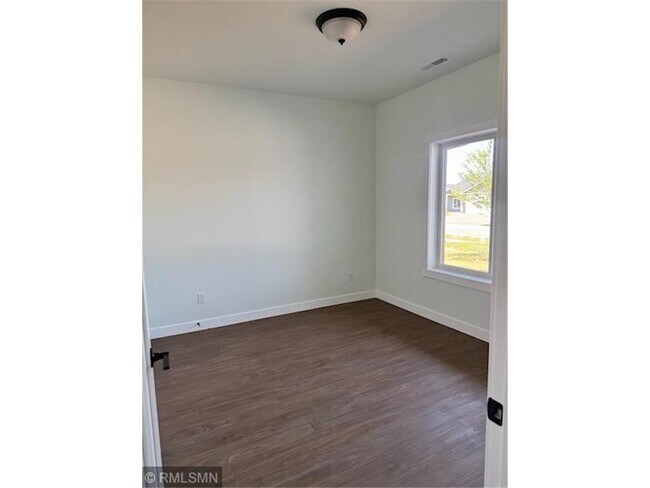 Building Photo - 1226-1228 Wisteria Ln