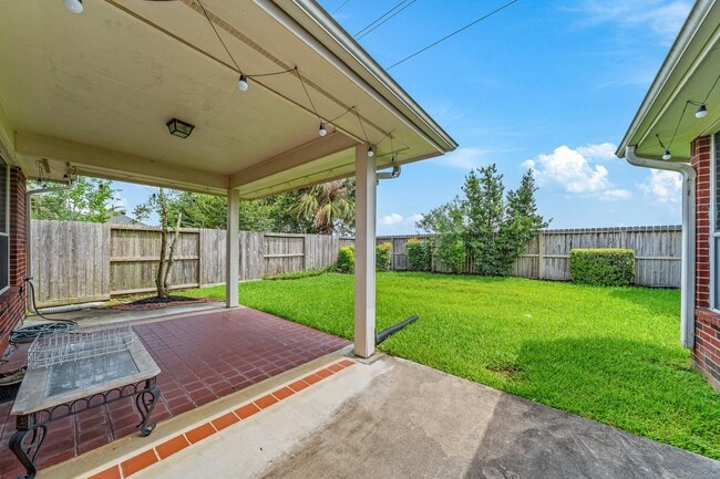 Building Photo - 23818 Indian Hills Way