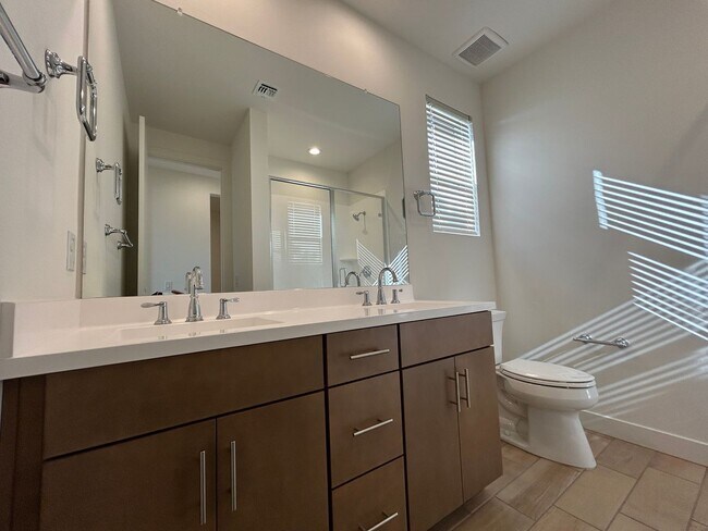 Building Photo - 11806 N Loma Linda St