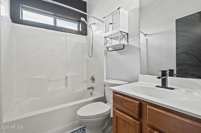 Building Photo - 12672 W Osborn Rd