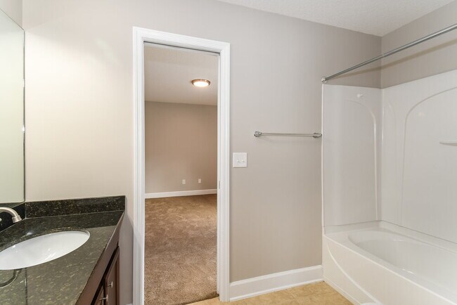 Building Photo - 112 Cummer Way