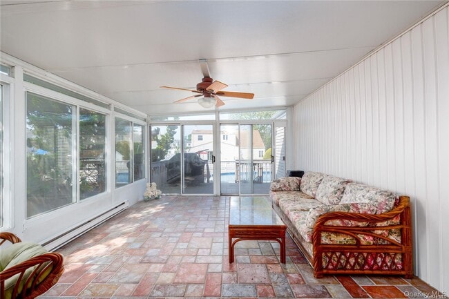 Building Photo - 3418 Oceanside Rd