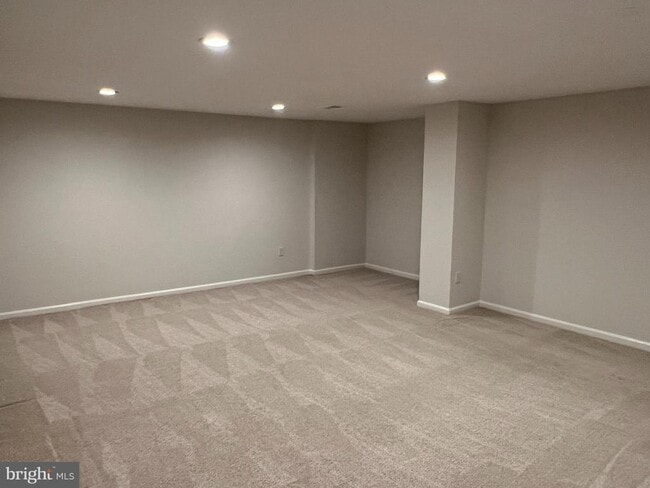 Building Photo - 5723 Brewer House Cir