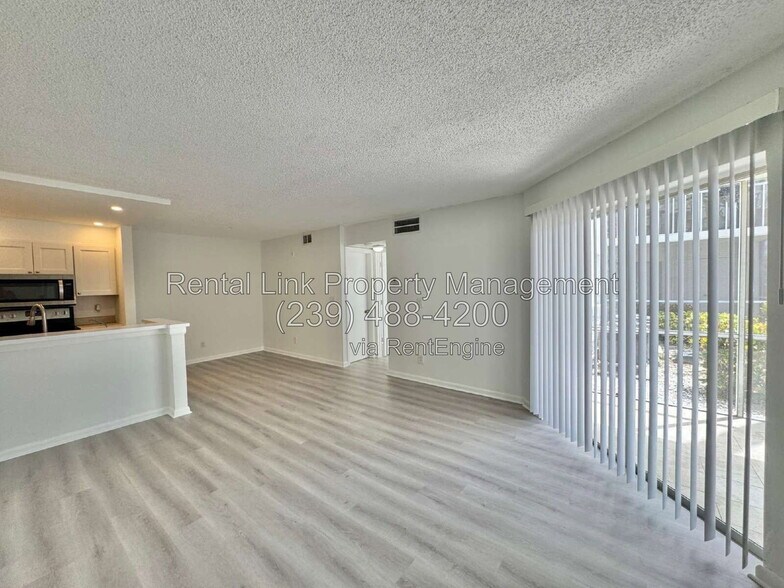 Building Photo - 150 Santa Clara Dr