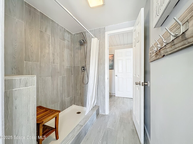 Building Photo - 113 SE 1st St