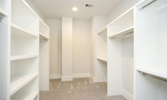 Building Photo - 836 Fisher St