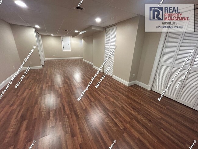 Building Photo - Renovated Townhome in Prime Location