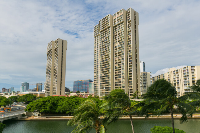 Building Photo - 1650 Ala Moana Blvd