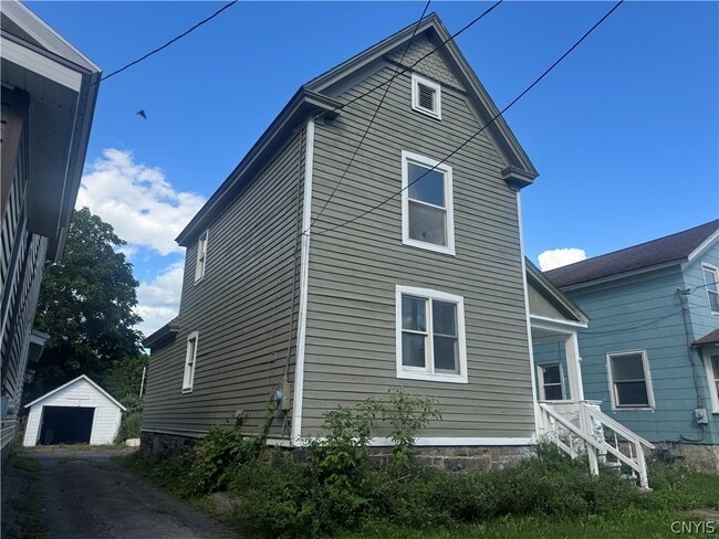 Building Photo - 84 W North St