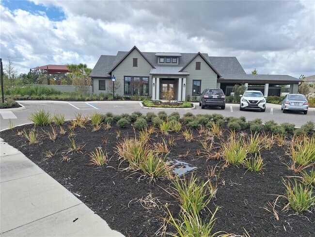 Building Photo - 35735 Sunflower Hl Dr