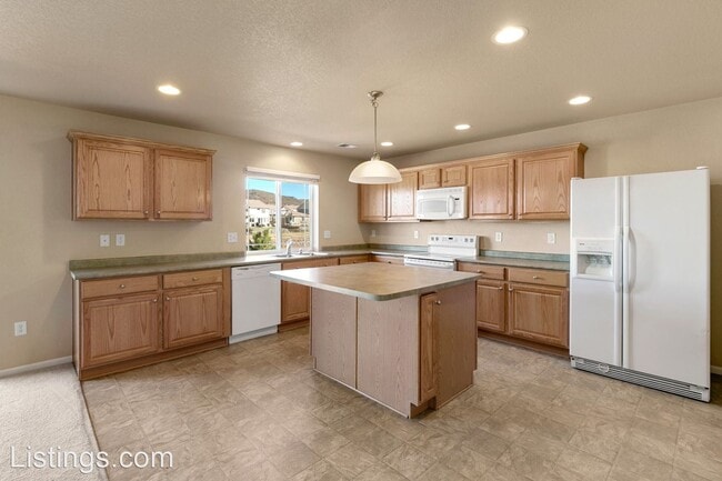 Building Photo - 3 br, 3 bath House - 2601 Coach House Loop
