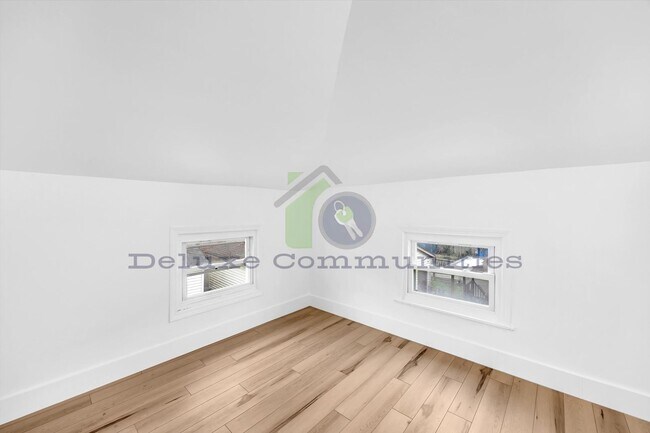 Building Photo - 1011 Jennette Ave NW