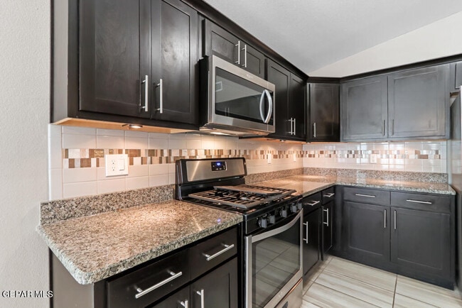 Building Photo - 1908 Thomas Lackland St