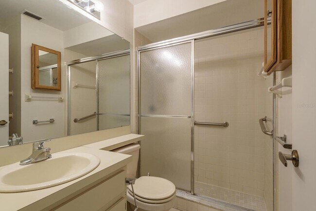 Building Photo - 10918 Freemont Dr