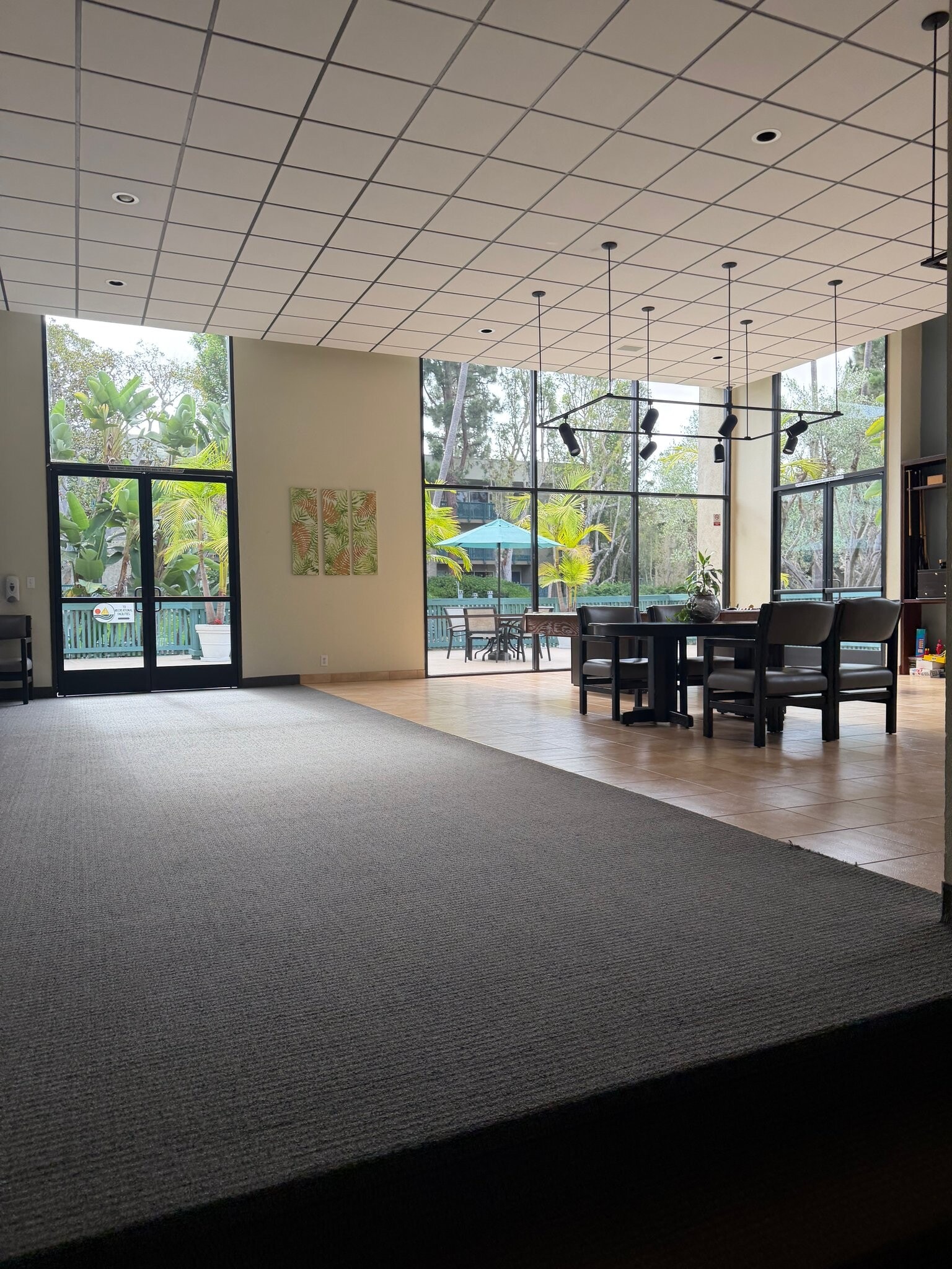 Building Photo - 576 N Bellflower Blvd