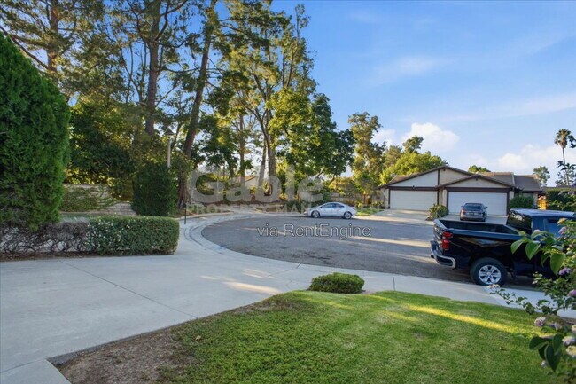 Building Photo - 23532 Platina Dr
