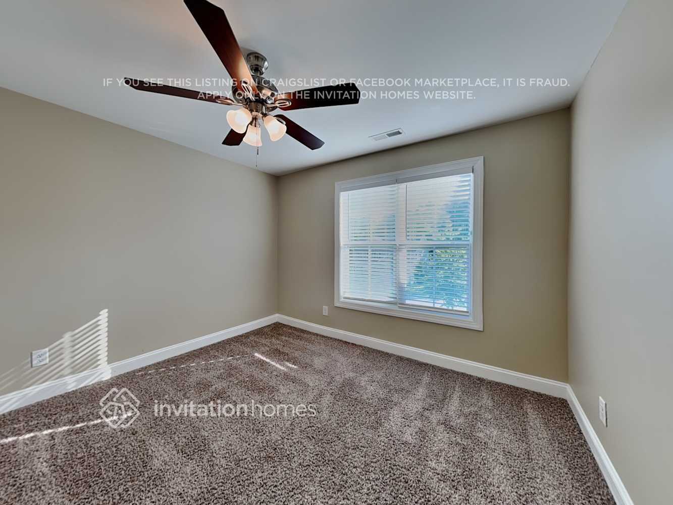 Building Photo - 377 Hawkesburg Dr