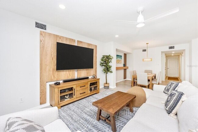 Building Photo - 12640 Radiance Ct