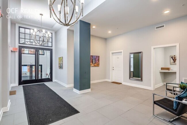 Building Photo - Graduate Hospital Three Bed Apartment